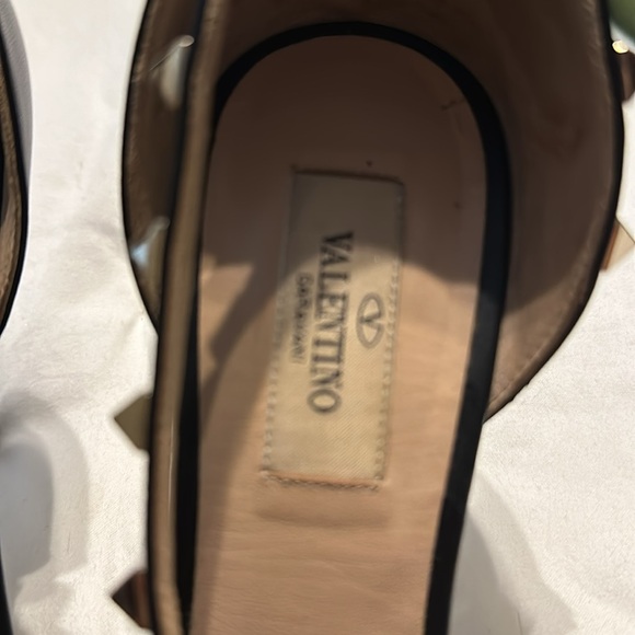 Valentino Rockstud Leather Sandles 8 1/2 - Picture 6 of 7